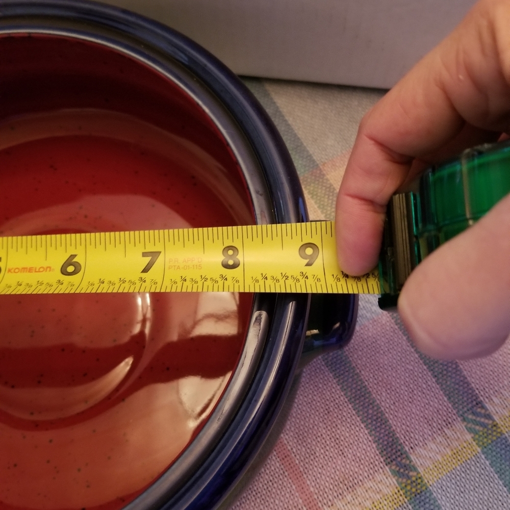 🔥BOGO🔥Stoneware baking dish with lid - Picture 2 of 3